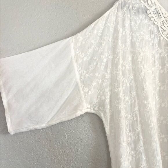 Chicos Shiloh Summer Embroidered Sequin 3/4 Sleeve Relaxed Fit Blouse Size 2 - Picture 7 of 11